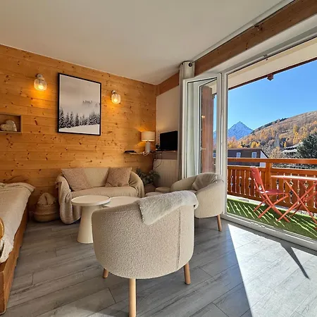 Emplacement Ideale, Ensoleille, Cosy, Calme Appartement *